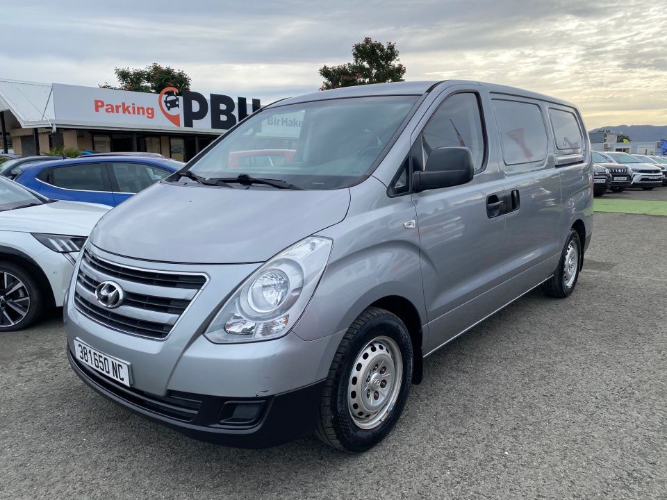 photos HYUNDAI H1