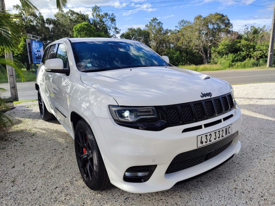 photo JEEP GRAND CHEROKEE