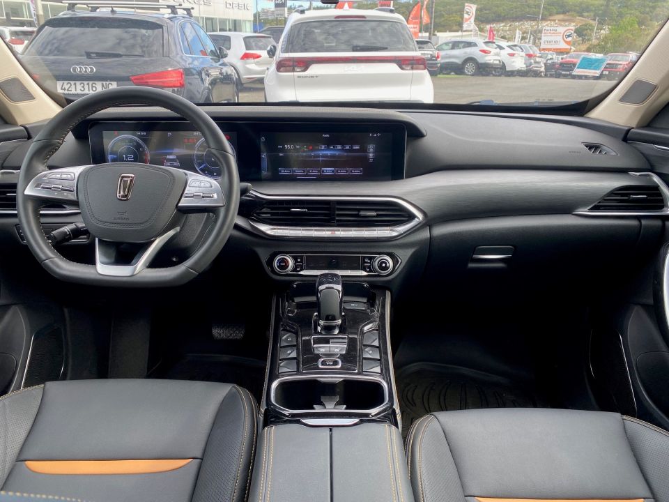 voiture occasion BESTUNE - T77