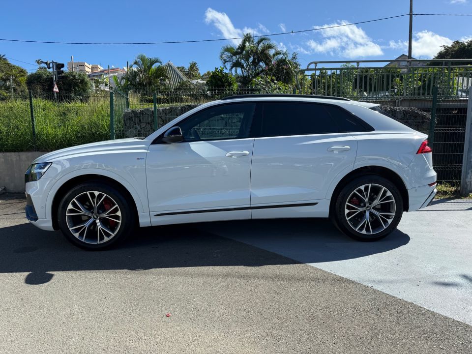 voiture occasion AUDI - Q8