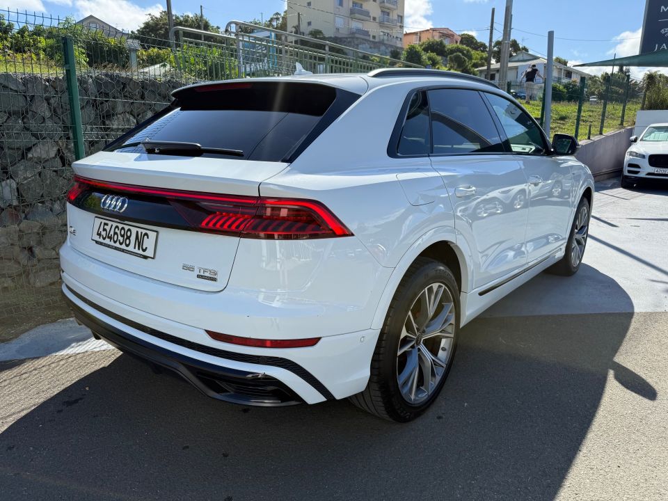 voiture occasion AUDI - Q8