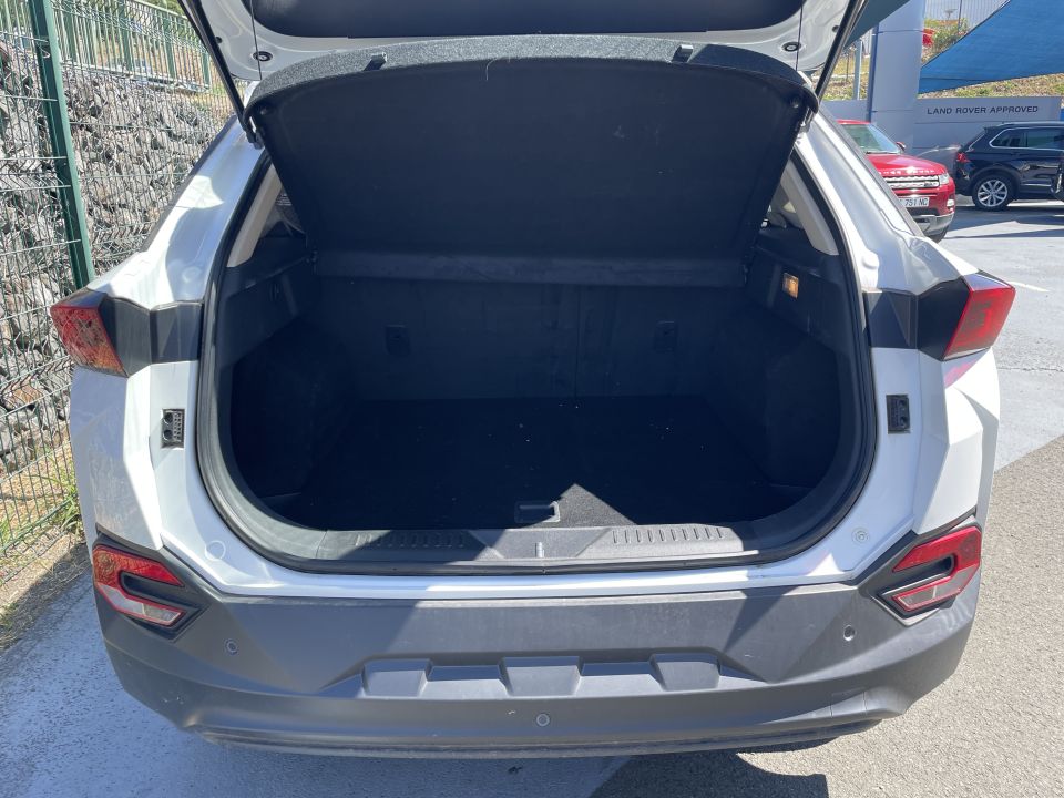 voiture occasion BESTUNE - T77